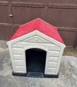 Large dog house 