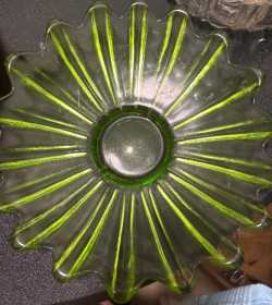 Vintage green dishes 
