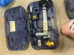 Grease gun