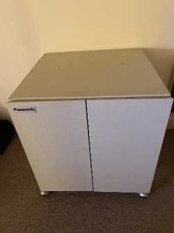 Metal storage cabinet