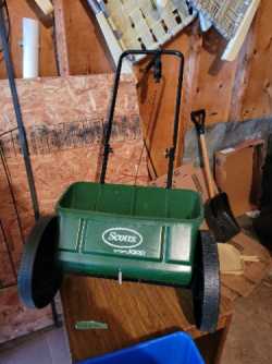 Scott&#039;s Spreader