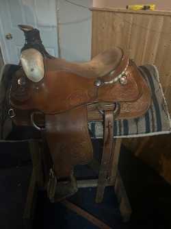 Saddle