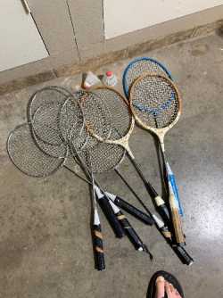 4 badminton racquets 