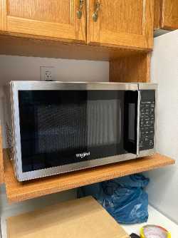 Small microwave 