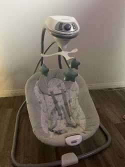 Baby swing 