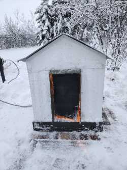 Insulated Dog House 