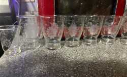 Set of 8 glasses