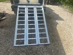 Tri fold ramp 