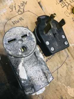 30 Amp plugs
