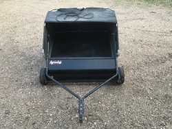 Lawn sweeper 