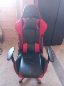 SOLD!!!Gaming Chair