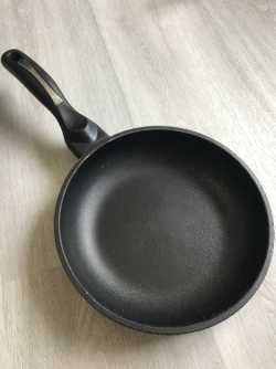 Fry pan