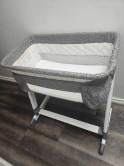 Bedside bassinet 