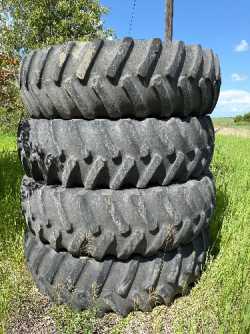 Firestone 520/85R42 Tires