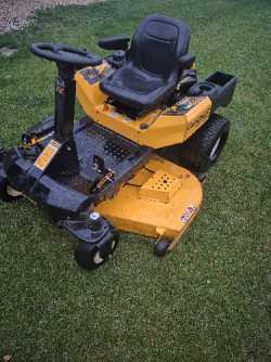 Cub Cadet Zero Turn 60&quot; 